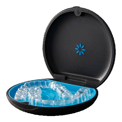 invisalign-retainers-left-dental-care-arlington-heights